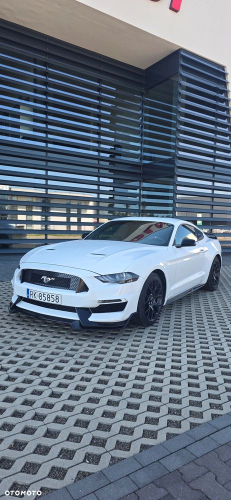 Ford Mustang - 22