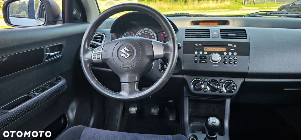 Suzuki Swift 1.3 4x4 Comfort - 39