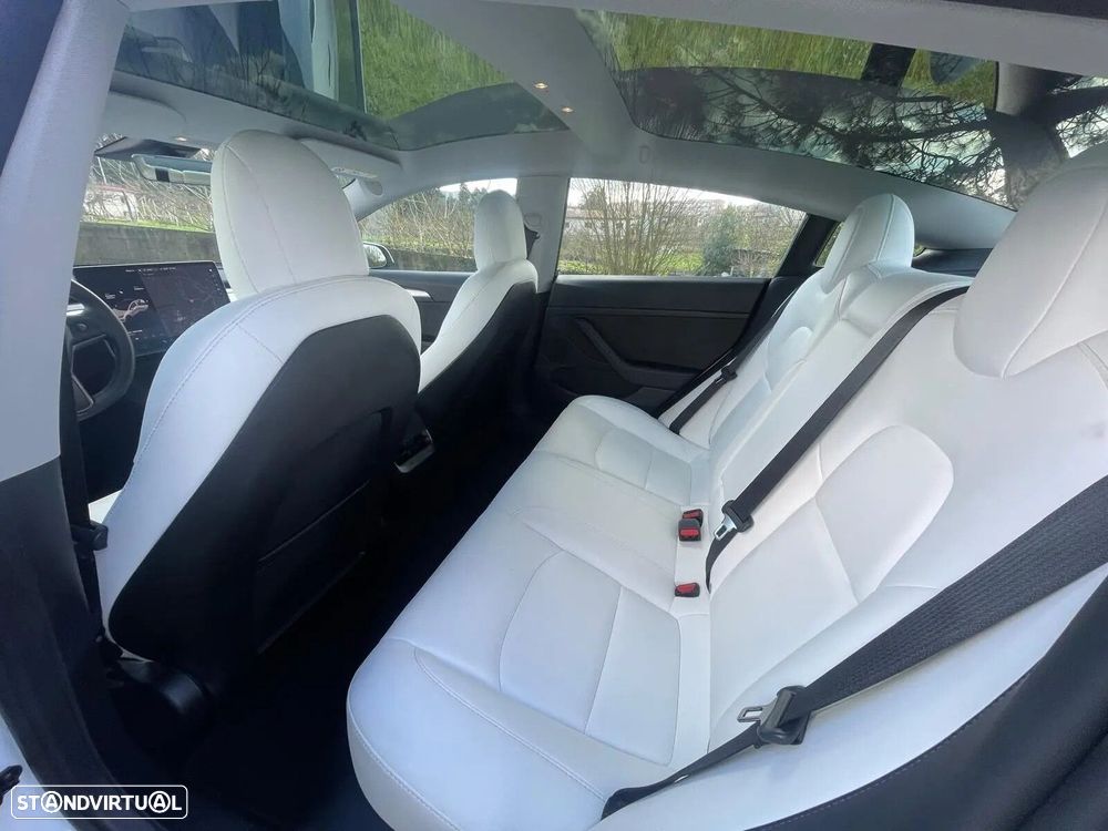 Tesla Model 3 Long Range AWD Dual Motor Performance - 17