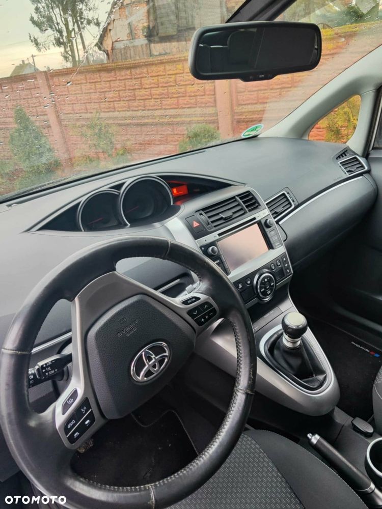 Toyota Verso - 5