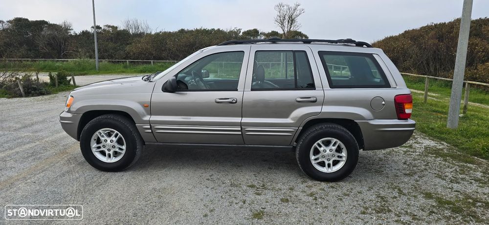 Jeep Grand Cherokee - 9