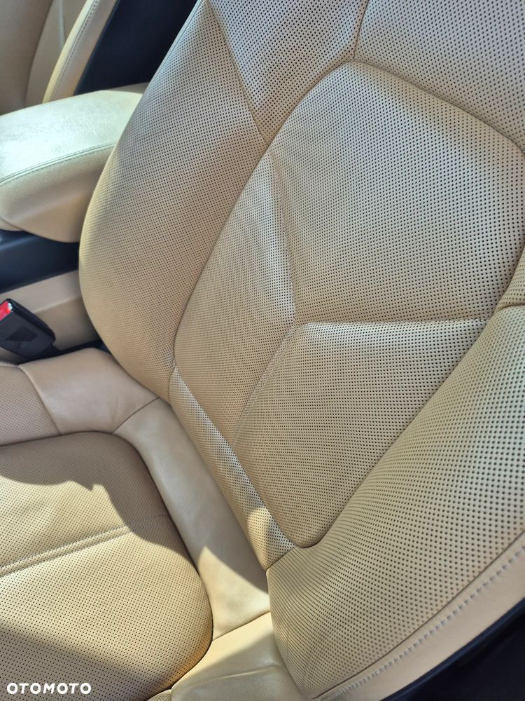 Porsche Cayenne Standard - 16