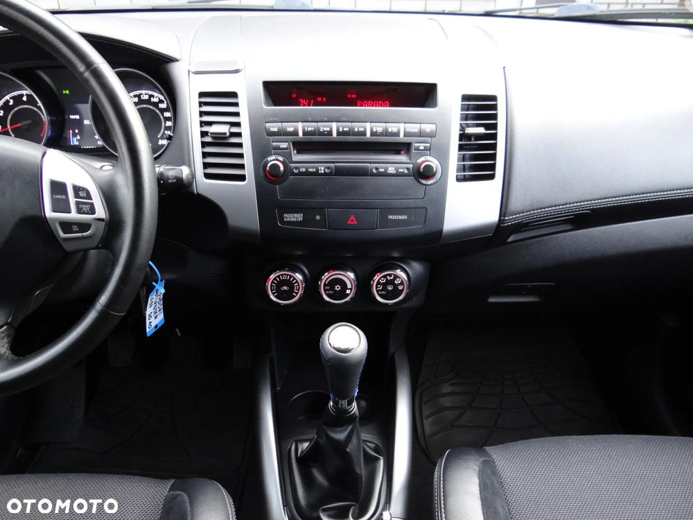 Mitsubishi Outlander 2.0 2WD Edition - 28