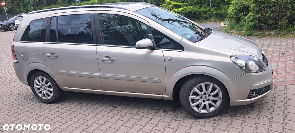 Opel Zafira - 2