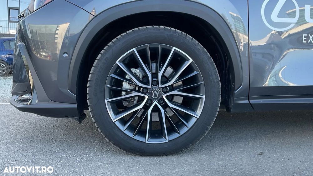 Lexus Seria NX 450h+ AWD CVT PHEV Luxury - 17