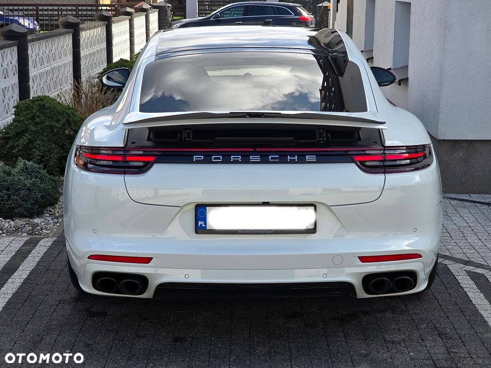 Porsche Panamera 4S - 23