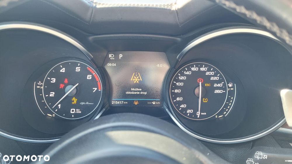 Alfa Romeo Stelvio 2.0 Turbo 16V AT8-Q4 Super - 17