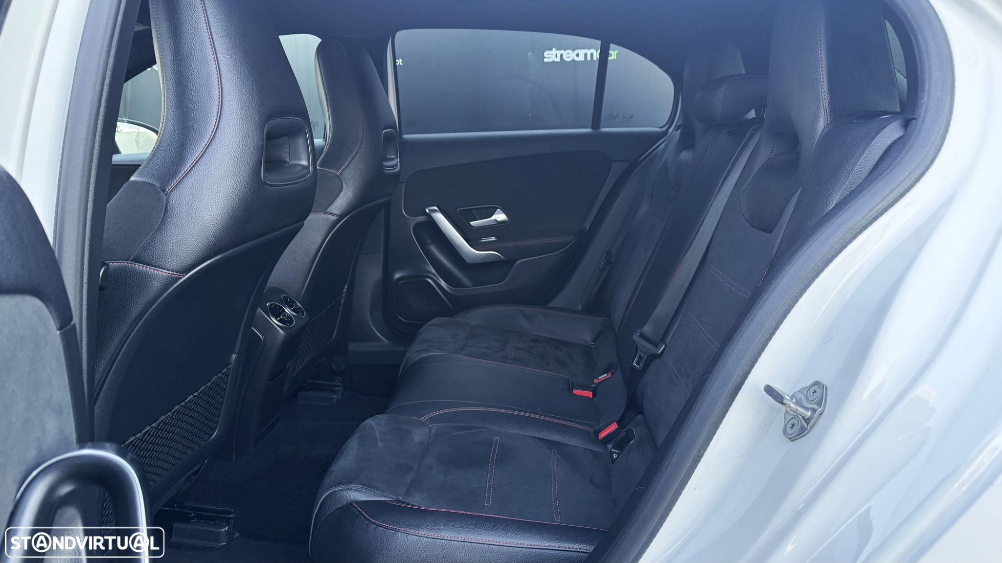 Mercedes-Benz A 180 d AMG Line Aut. - 32