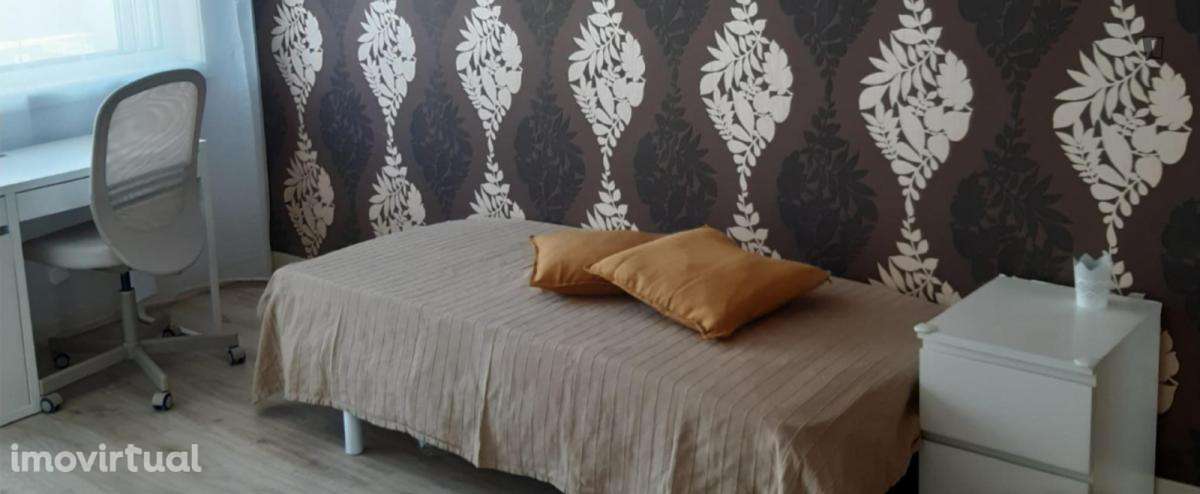 Quarto - localizado em Paranhos Porto - Grande imagem: 5/13