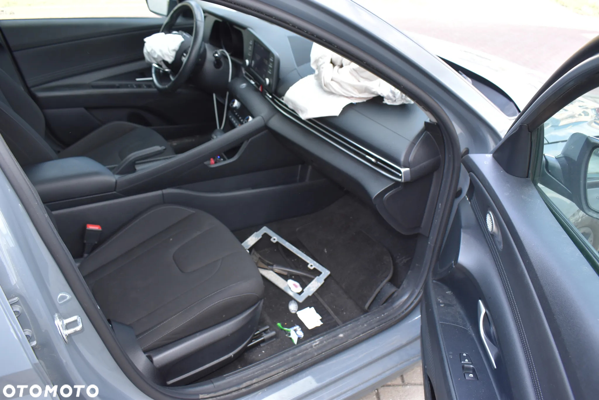 Hyundai Elantra - 23