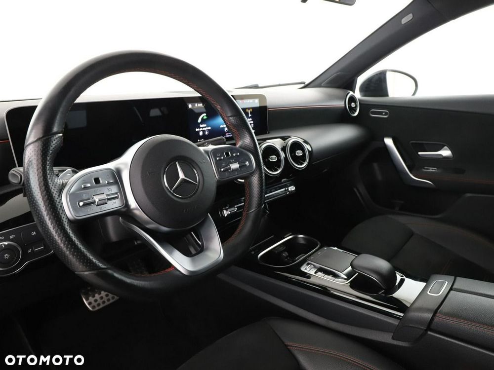 Mercedes-Benz Klasa A 180 7G-DCT Edition AMG Line - 15