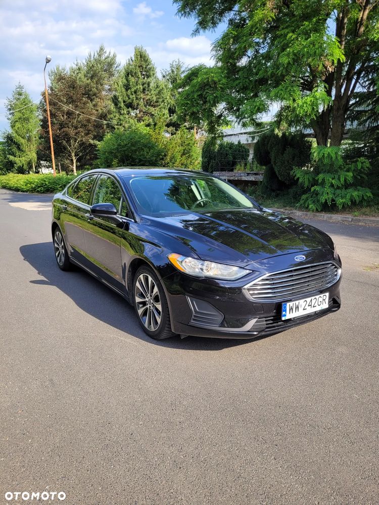 Ford Fusion - 2
