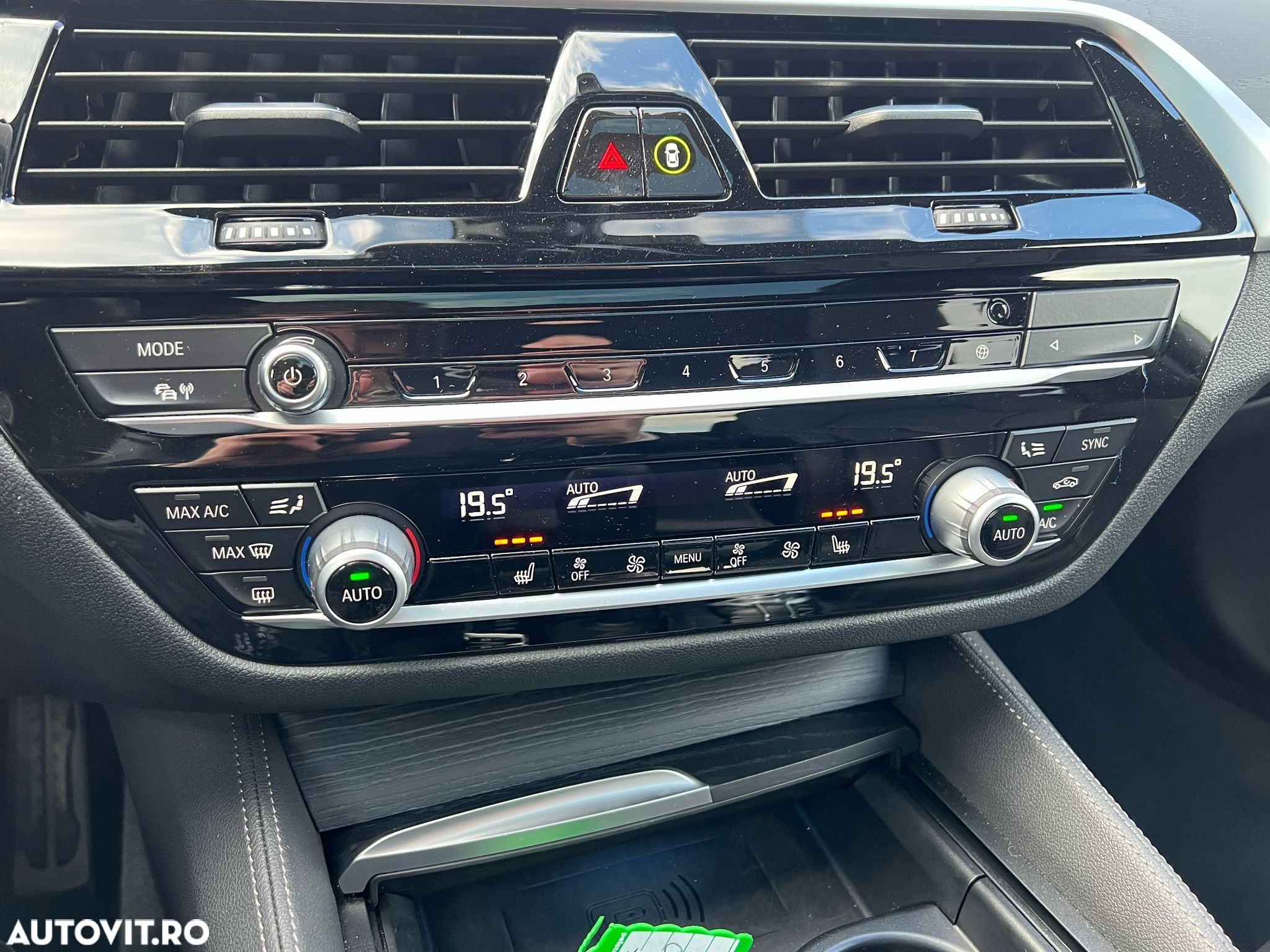 BMW Seria 5 530e Aut. - 27