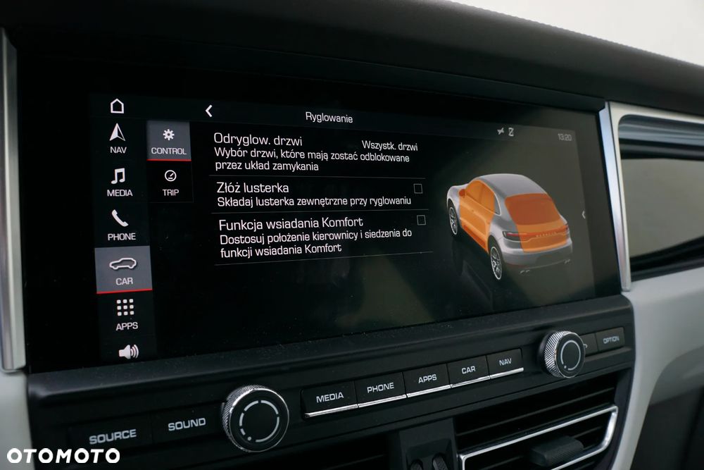 Porsche Macan S - 31