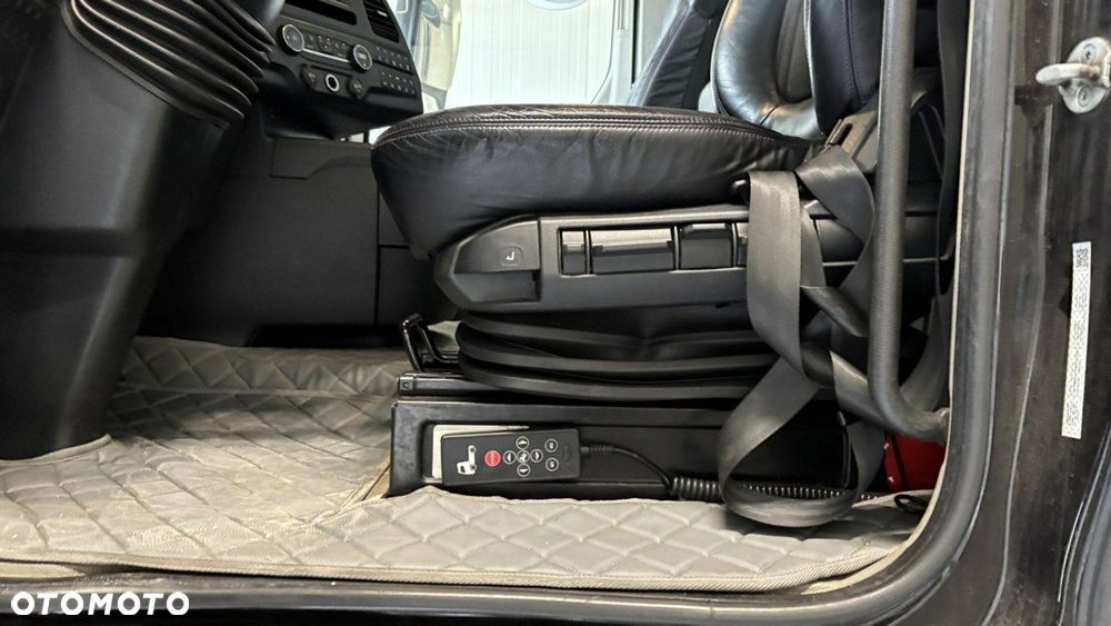 Ford F-MAX - 13
