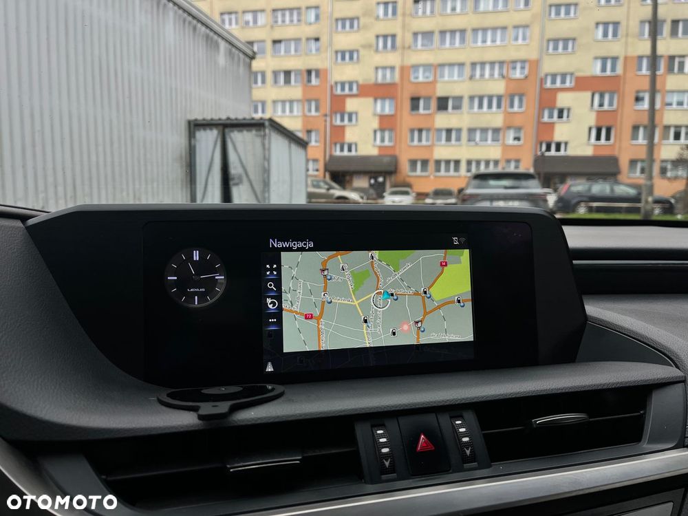 Lexus ES 300h Elegance - 25