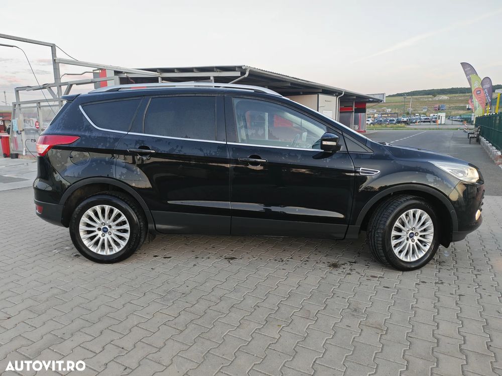 Ford Kuga 2.0 TDCi 4x4 Aut. Titanium - 4
