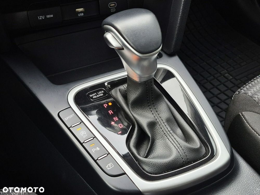 Kia XCeed 1.5 T-GDI M DCT - 18