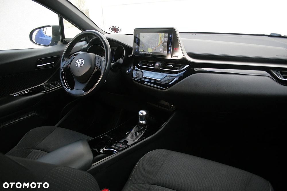 Toyota C-HR - 12