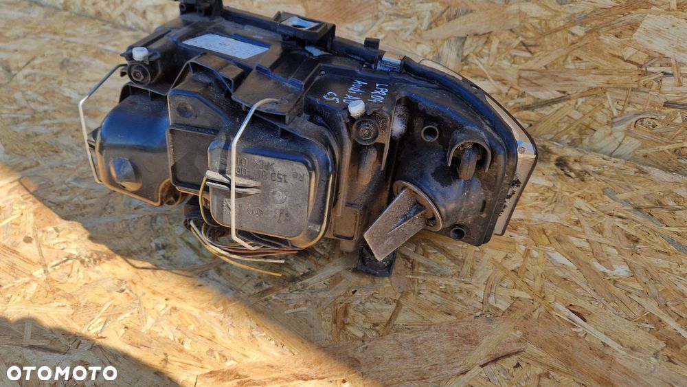 AUDI A6 C5 LAMPA PRZÓD PRZEDNIA PRAWA  EUROPA SOCZEWKA A169 820 06 61 - 6
