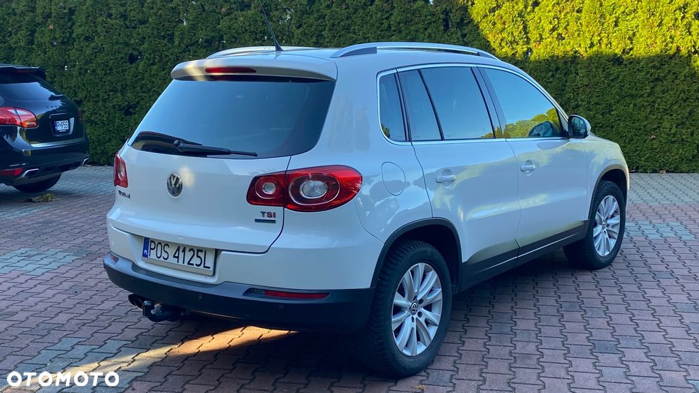 Volkswagen Tiguan - 10