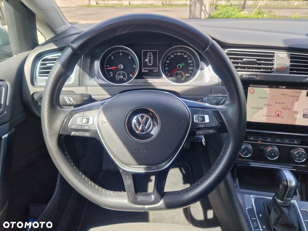 Volkswagen Golf 1.6 TDI SCR DSG Comfortline - 15