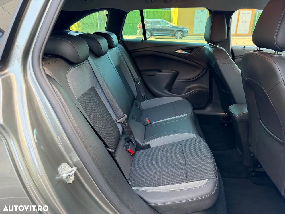 Opel Astra 1.5 D Start/Stop Automatik Business Edition - 25