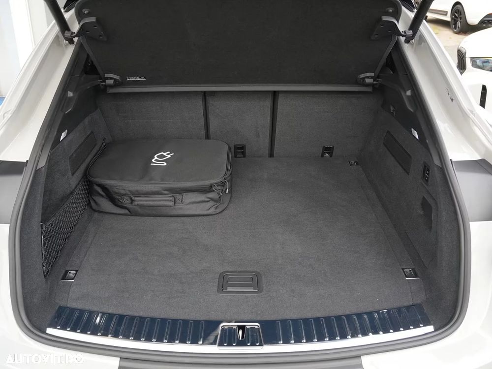 Porsche Cayenne Coupe E-Hybrid - 27