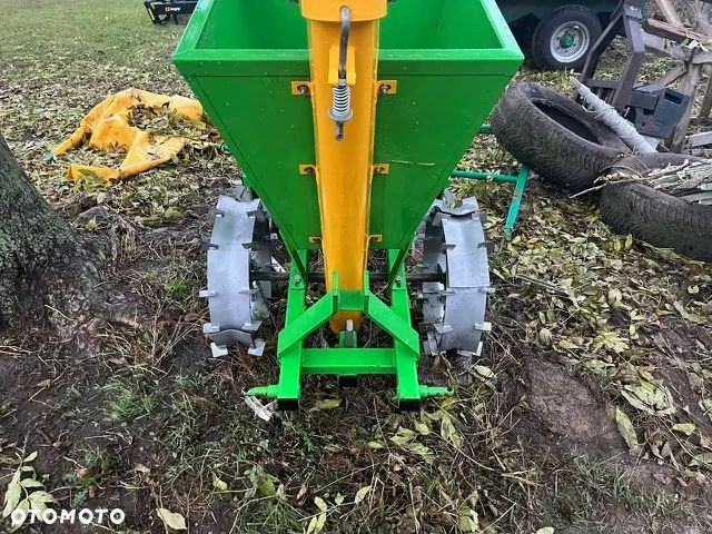 Kubota B1181 - 10