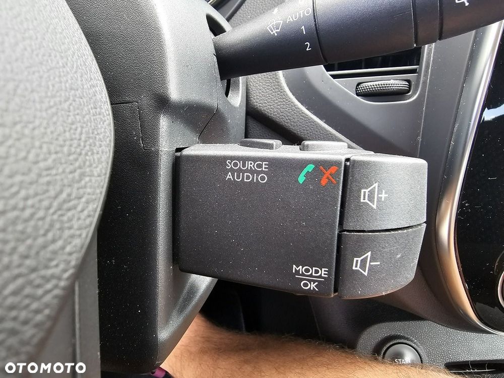 Renault Captur ENERGY TCe 90 Experience - 35