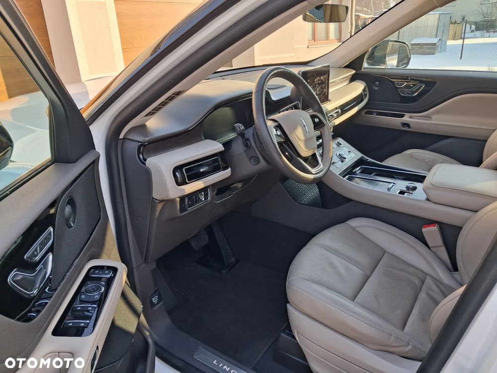 Lincoln Aviator - 21