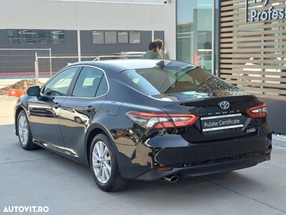 Toyota Camry 2.5 Business - 6