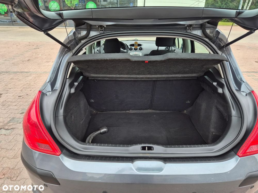 Peugeot 308 120 VTi Family - 11