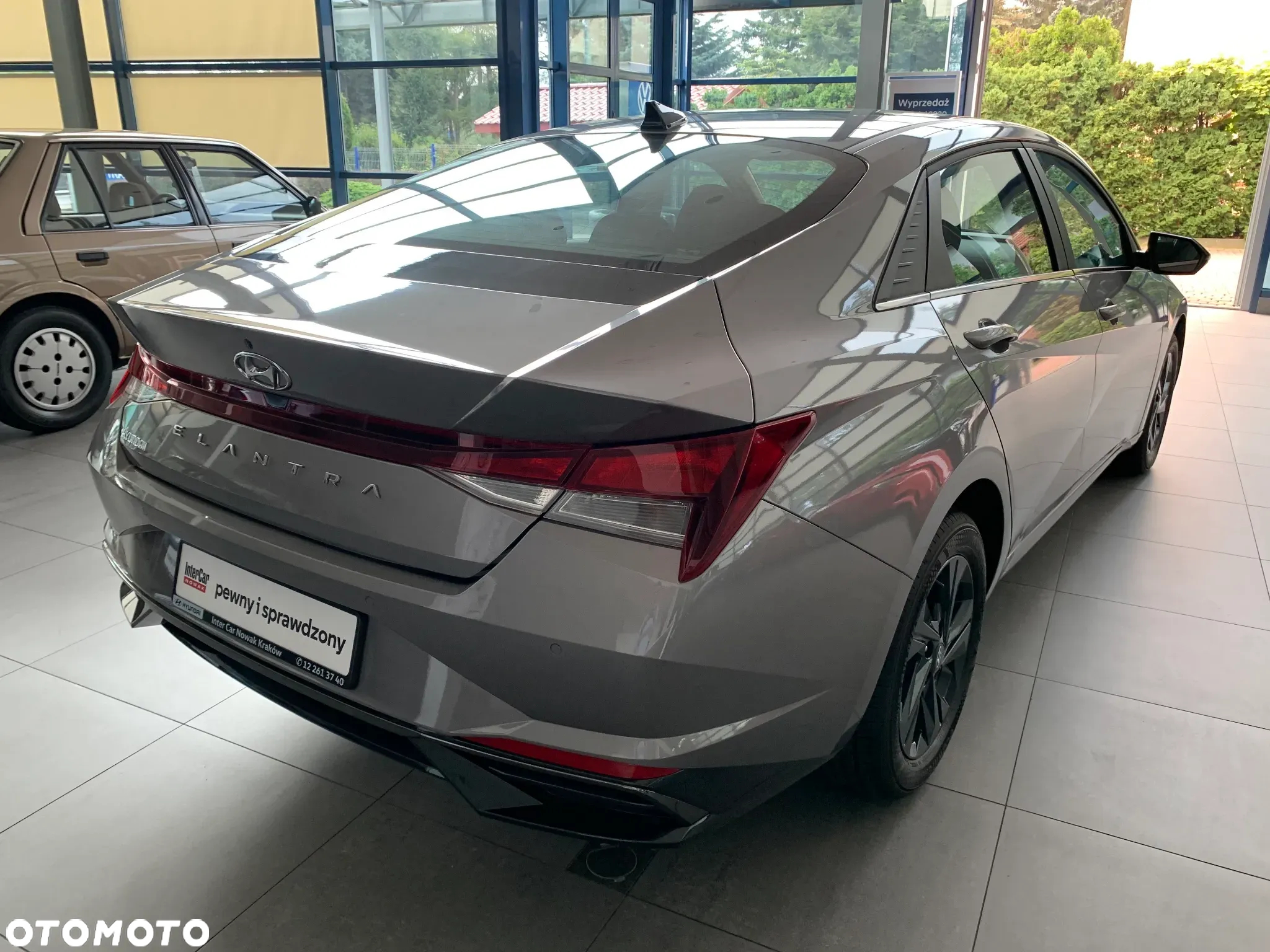 Hyundai Elantra 1.6 Smart - 4