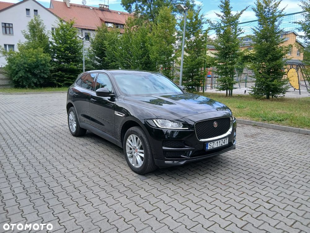 Jaguar F-Pace 2.0 i4D AWD Chequered Flag - 2