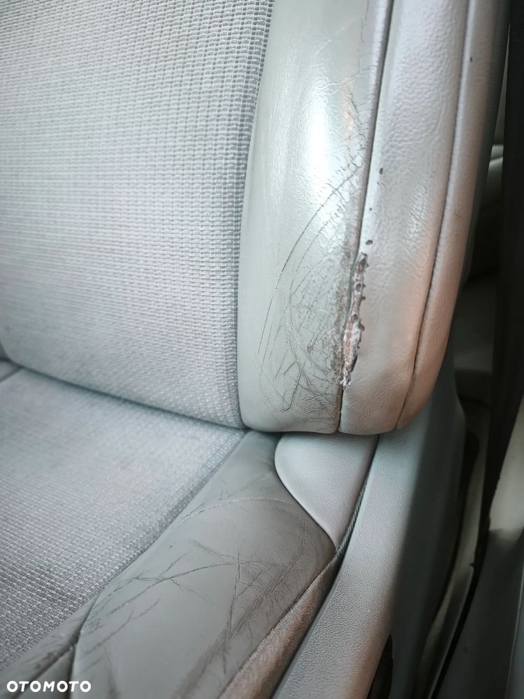 Citroën C5 2.0 HDi Exclusive - 34
