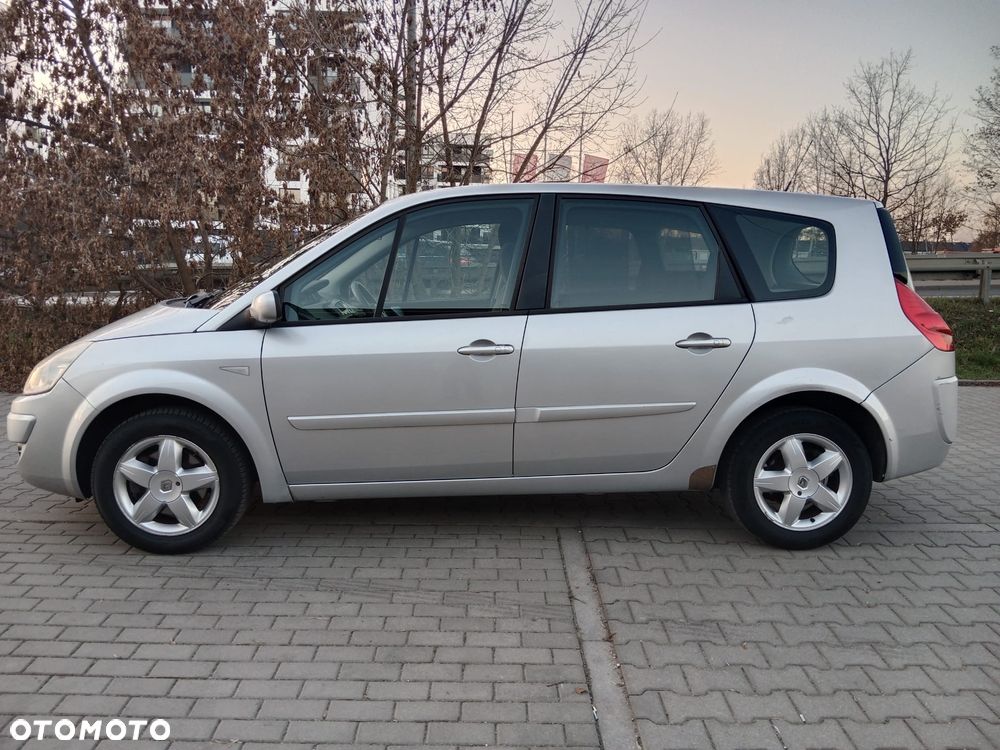 Renault Grand Scenic 1.6 16V 110 Expression - 6