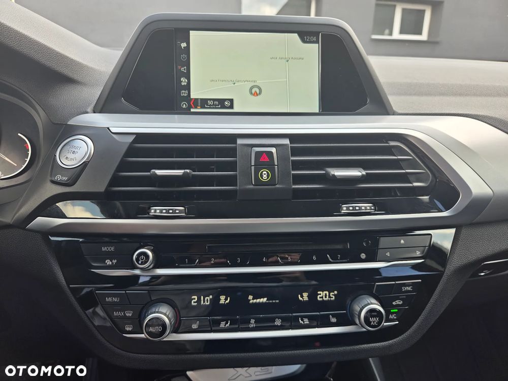 BMW X3 sDrive18d - 18