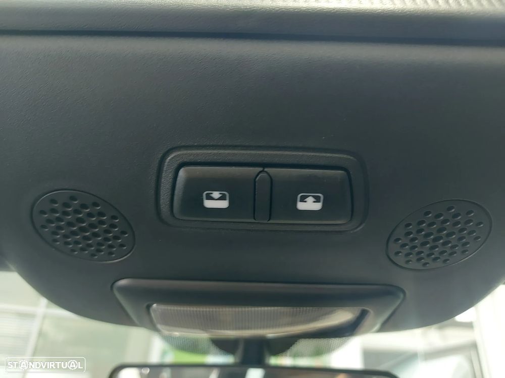 Fiat 500C 1.0 Hybrid - 31