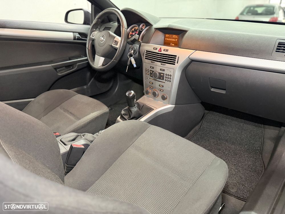 Opel Astra GTC 1.7 CDTI DPF Sport - 12