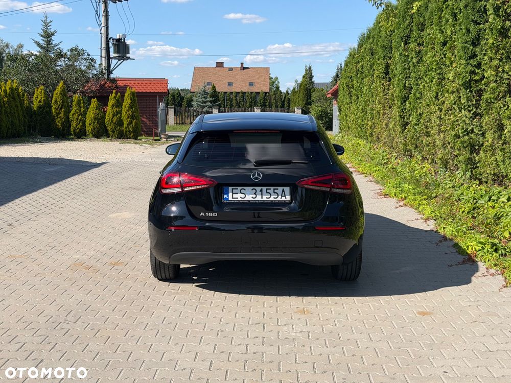 Mercedes-Benz Klasa A 180 Style 7G-DCT - 8