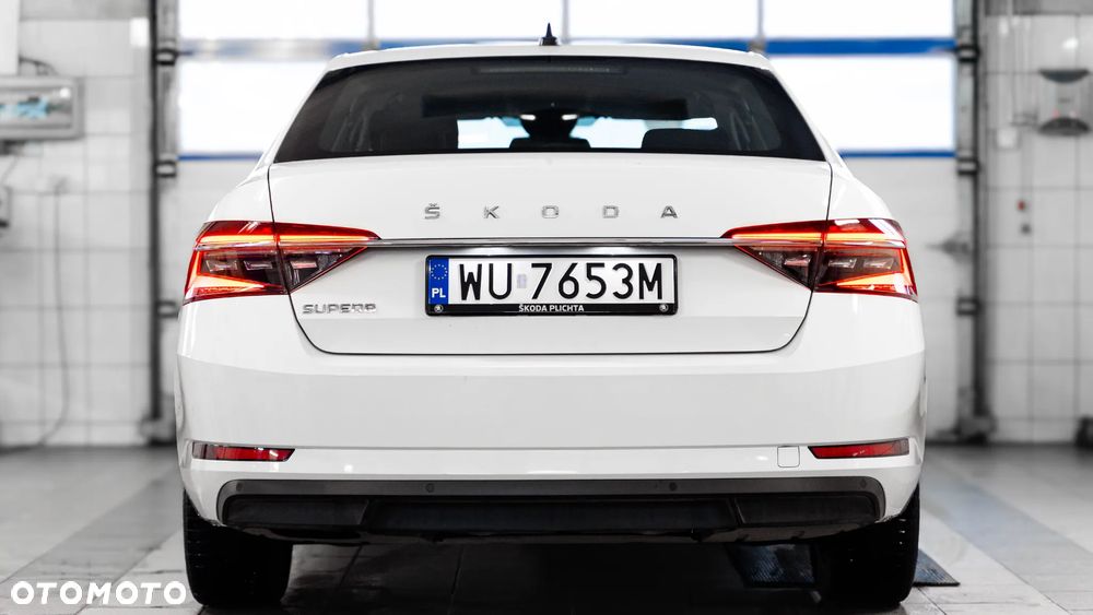 Skoda Superb 2.0 TDI SCR Ambition DSG - 6