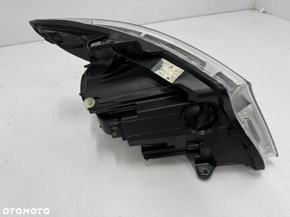 LAMPA PRZEDNIA LEWA MERCEDES V KLASA W447 ILS - 7