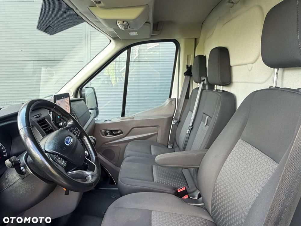 Ford Transit - 11