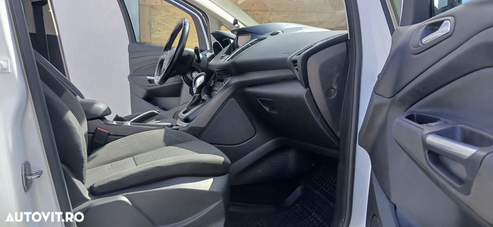 Ford C-Max - 15