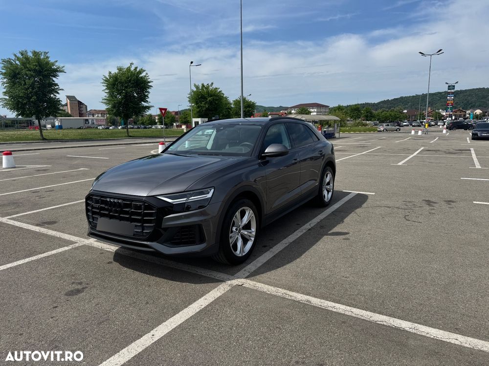 Audi Q8 55 TFSI quattro Tiptronic - 1