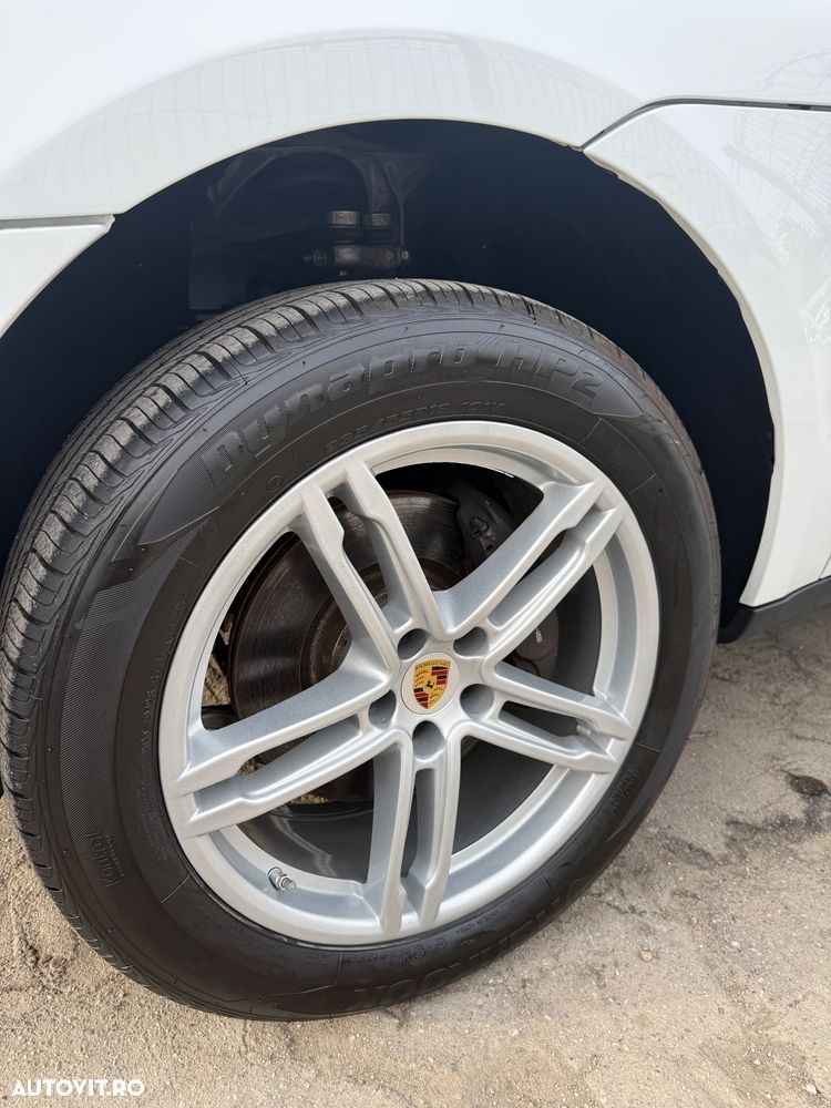 Porsche Macan Standard - 3