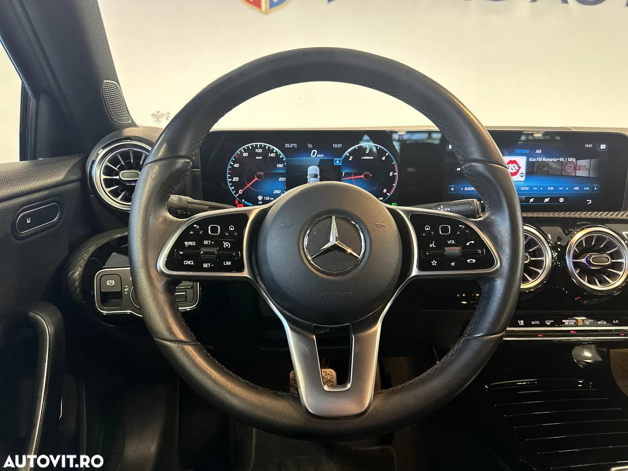 Mercedes-Benz A 180 d 8G-DCT - 16