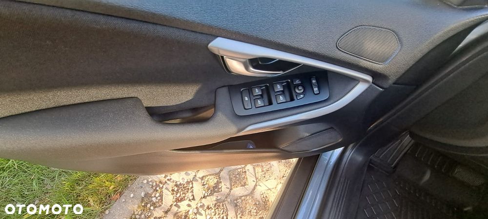 Volvo V40 T3 Drive-E Kinetic - 26