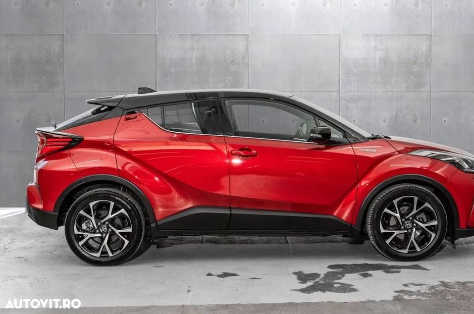 Toyota C-HR - 11